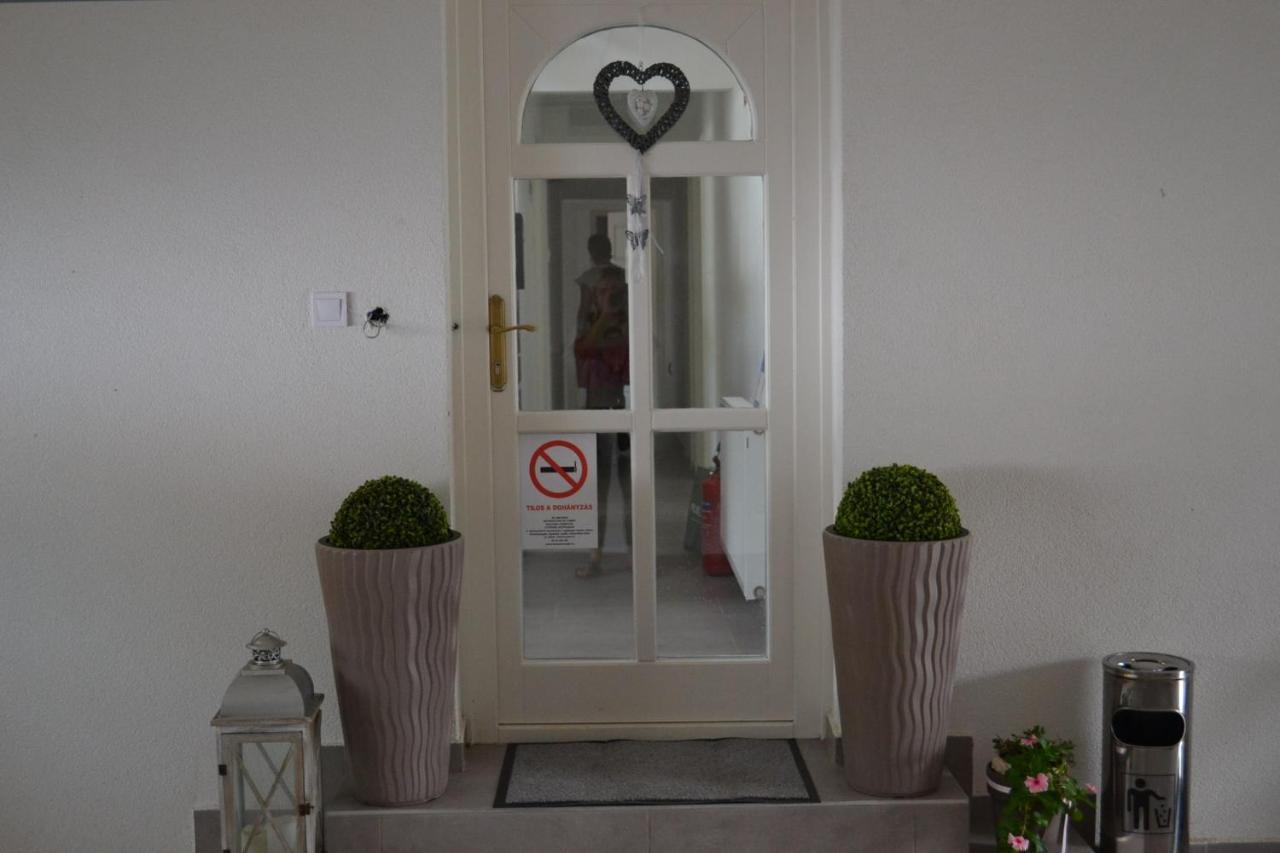 Fonix Design Rooms Debrecen Luaran gambar