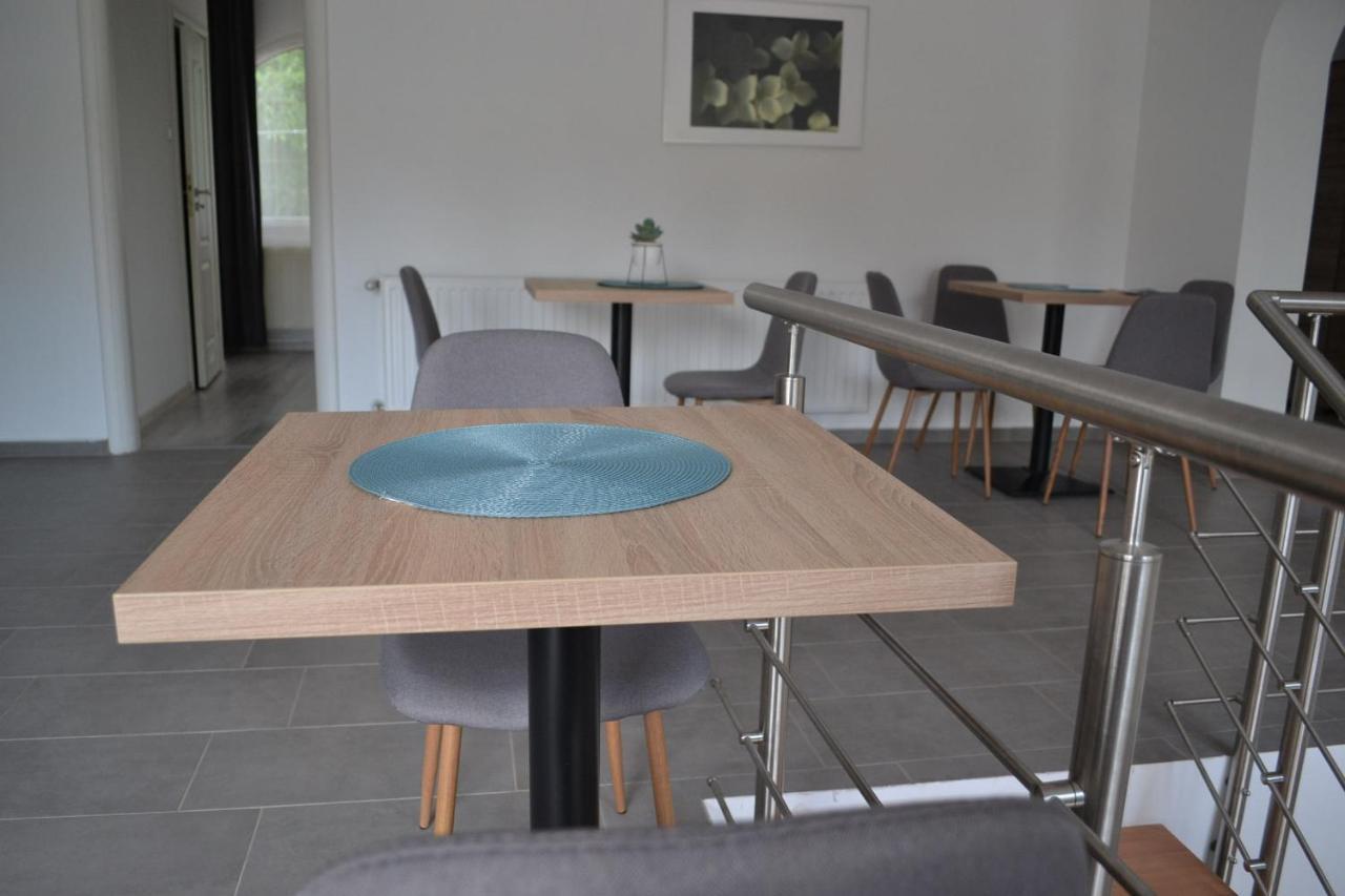 Fonix Design Rooms Debrecen Luaran gambar
